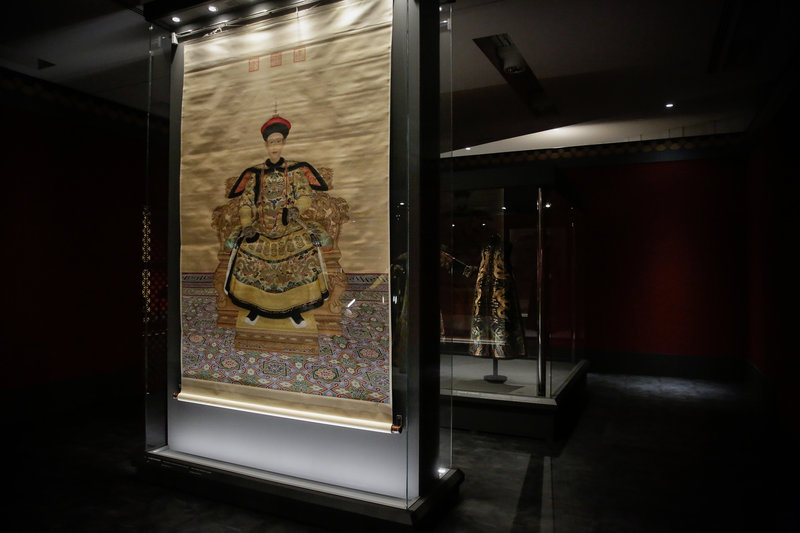 Ο Αυτοκράτορας σφράγισε με τις προσωπικές του επιλογές την τέχνη της Κίνας του 18ου αιώνα