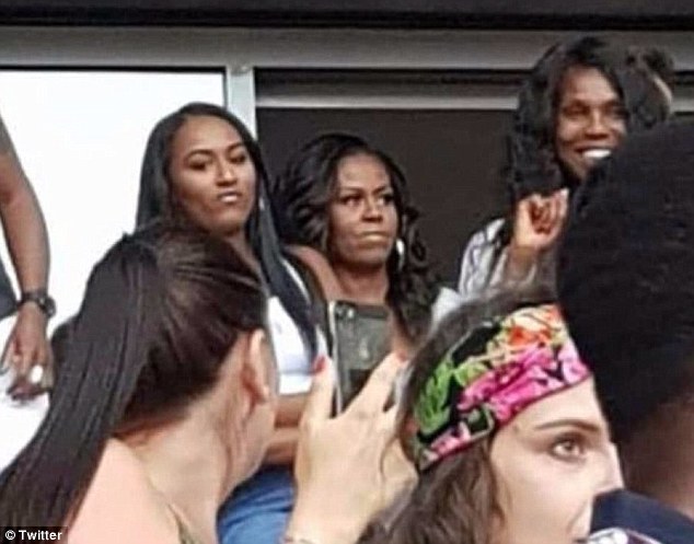 Την πρώην Πρώτη Κυρία των ΗΠΑ, συνόδευε η κόρη της Σάσα