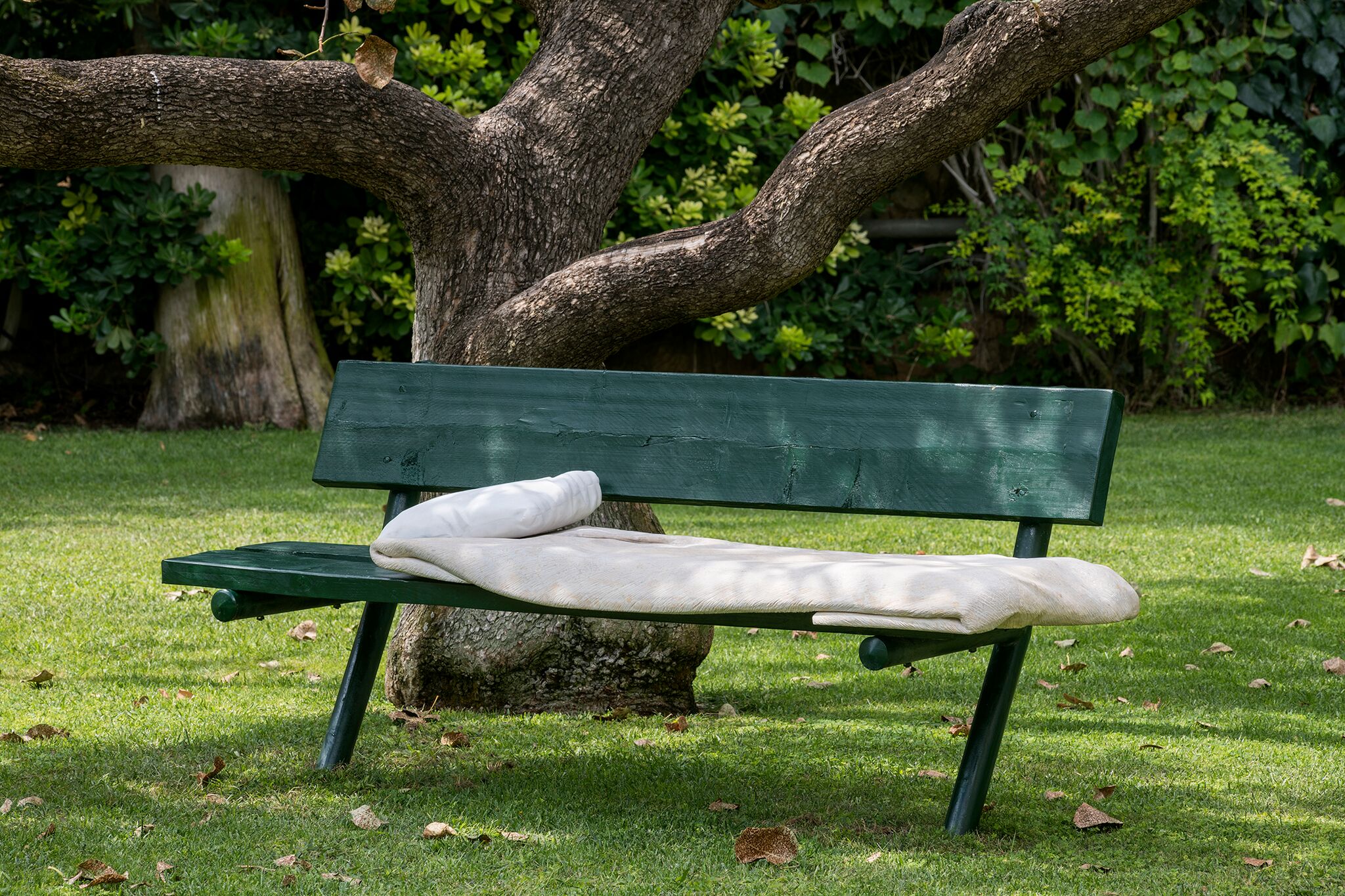 Ενα μαρμάρινο κομμάτι ύφασμα