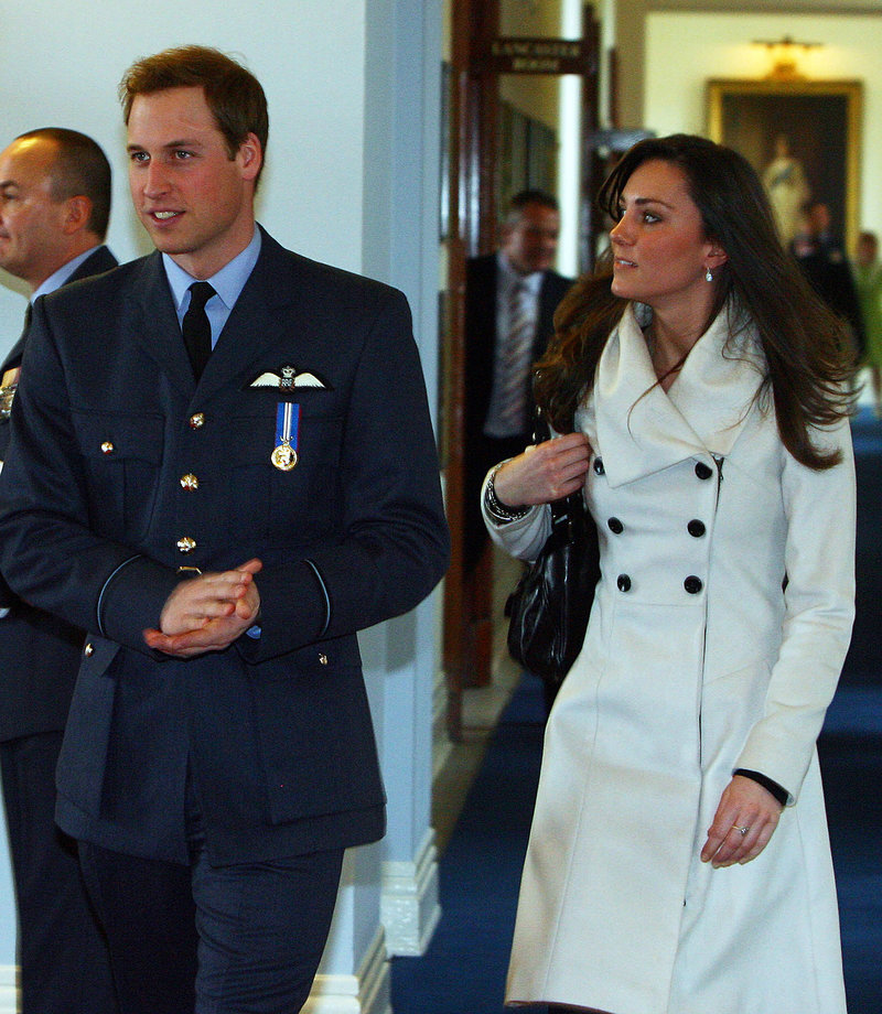 O πρίγκιπας Ουίλιαμ και η Κέιτ Μίντλετον σε φωτογραφία του 2008 (Φωτογραφία αρχείου: ΑΡ) 