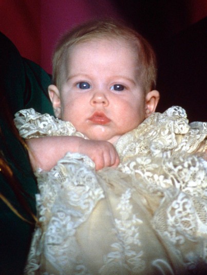 Αναγνωρίζετε αυτά τα πριγκιπικά μωρά; - Ανήκουν όλα στην βρετανική βασιλική οικογένεια [εικόνες]  | iefimerida.gr 14