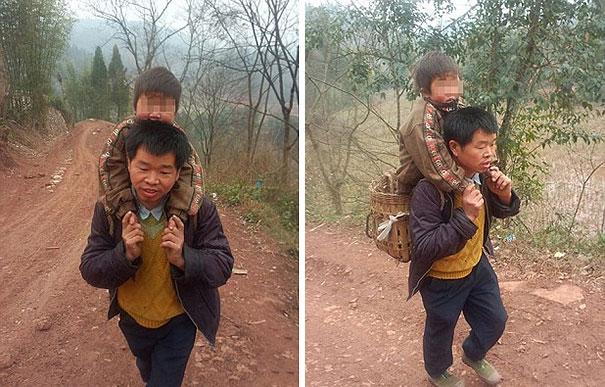 Ο πατέρας της χρονιάς: Κουβαλάει 28 χλμ κάθε μέρα το παιδί του, που έχει κινητικό πρόβλημα [εικόνες] | iefimerida.gr 0