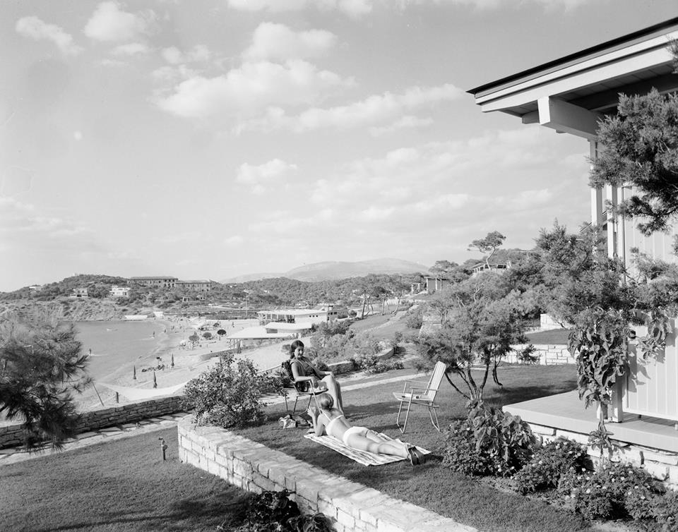 Όταν οι Αθηναίοι έκαναν μπάνιο στα Αστέρια Γλυφάδας width=