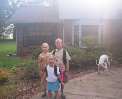 diaforetiko.gr : dog poo11 Πώς ένα όμορφο σκυλάκι μπορεί να καταστρέψει ένα φωτογραφικό στιγμιότυπο...