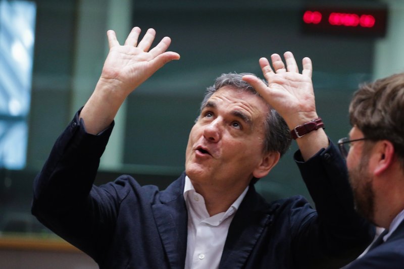 Σαν να ετοιμάζεται για τρίποντο