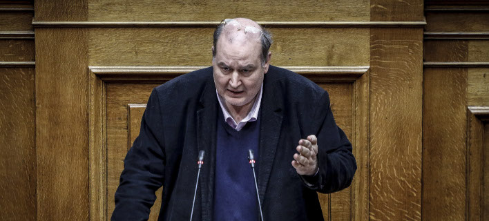 Ομοβροντία Φίλη εναντίον Σαββίδη: Δεν μπορεί να τιμωρούνται όλοι εξαιτίας του