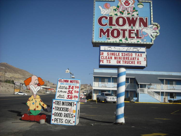 Clown Motel 