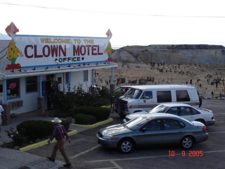 Clown Motel 