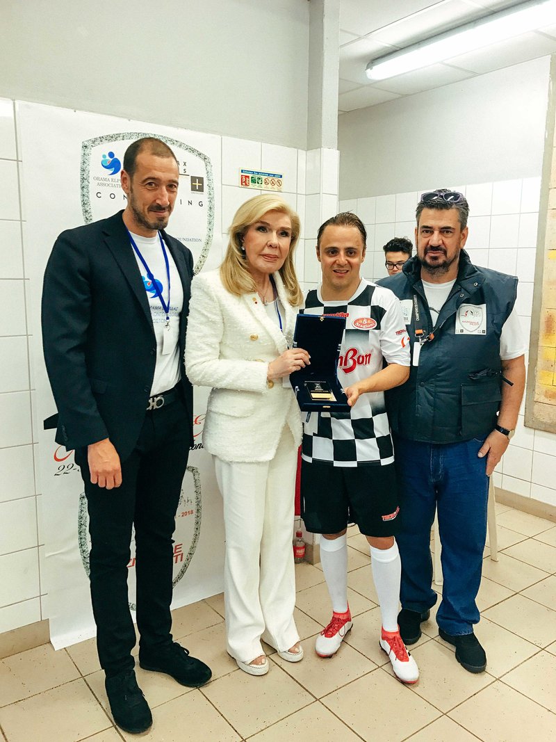 Η κυρία Μαριάννα Β. Βαρδινογιάννη με τον Felipe Massa και τους κυρίους Παπασάββα και Μαστοράκη