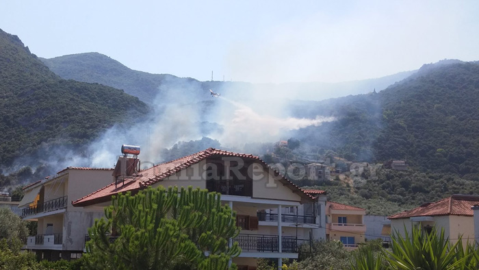 Μεγάλη φωτιά στα Καμένα Βούρλα -Καίει πευκοδάσος, απειλεί σπίτια [εικόνες] kamenav2