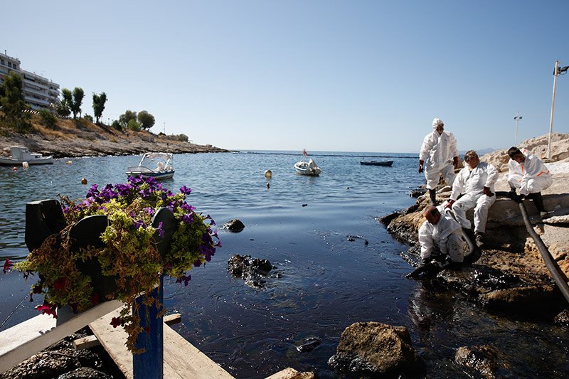 Αποτέλεσμα εικόνας για πετρελαιοκηλίδα