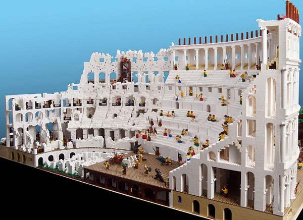 Xρησιμοποίησε 200.000 τουβλάκια Lego για να φτιάξει το Κολοσσαίο [εικόνες]