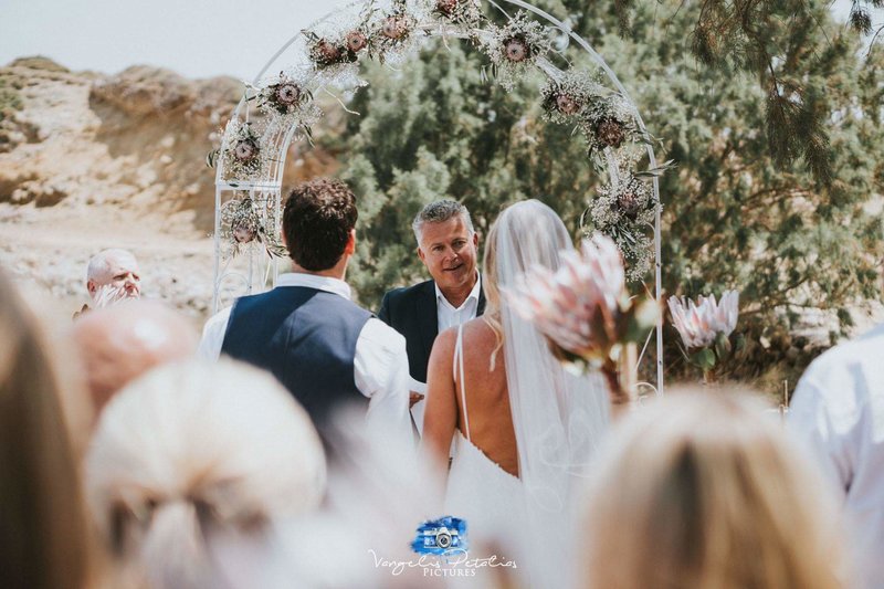  Το 50% των ζευγαριών που επιθυμούν να παντρευτούν στο εξωτερικό, επιζητούν έναν προορισμό που να συνδυάζει ειδυλλιακό σκηνικό και προϋποθέσεις για διακοπές