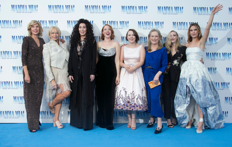 Οι πρωταγωνιτριες της ταινίας «Mamma Mia» στην πρεμιέρα στο Λονδίνο