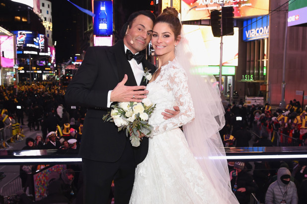 Έναν χρόνο μετά τον πολιτικό τους γάμο στην Times Square, η Μαρία Μενούνος και ο Κέβιν Αντεργκάρο θα παντρευτούν στην Ελλάδα. 
