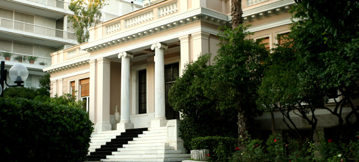 Κυβερνητικός αξιωματούχος: Ο κ. Κουμουτσάκος να διαβάζει πιο προσεκτικά όσα έχει πει ο πρωθυπουργός
