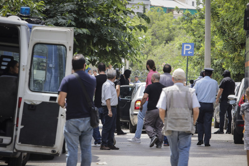 Ο Μπαρμπαρούσης στον ανακριτή- φωτογραφία eurokinisi