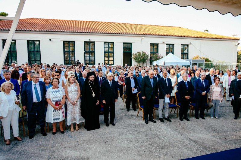 Κατά την έναρξη της τελετής τηρήθηκε ενός λεπτού σιγή στην μνήμη των θυμάτων της πυρκαγιάς στην Ανατολική Αττική