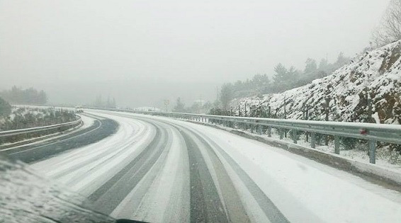 Στα λευκά η συμπρωτεύουσα   Δείτε τη χιονισμένη Θεσσαλονίκη!! (pics)