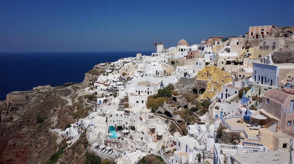 Οι 15 αγαπημένοι προορισμοί των Ελλήνων για το φετινό καλοκαίρι