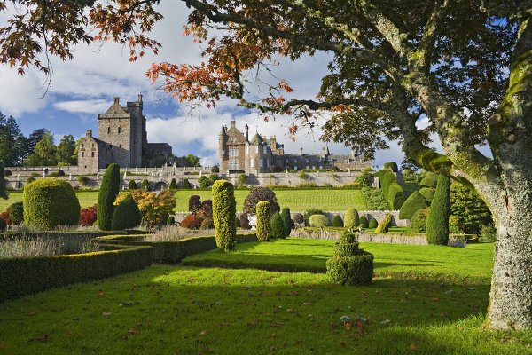 Κάστρο Ντράμοντ, Σκωτία 