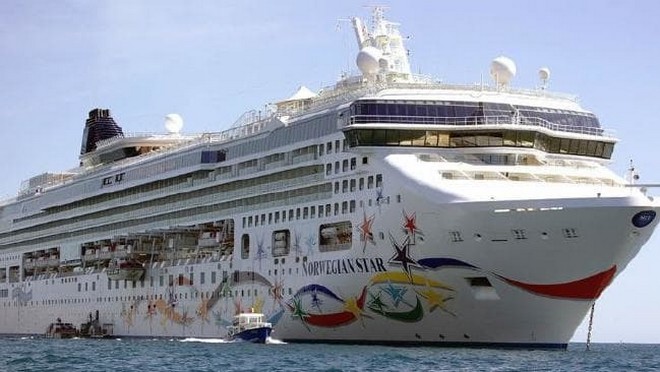 Tο κρουαζιερόπλοιο Norwegian Star 