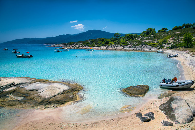 Το εξωτικό νησί στην Ελλάδα με τις παραλίες που έχουν ζεστά νερά όλο το χρόνο[photos]