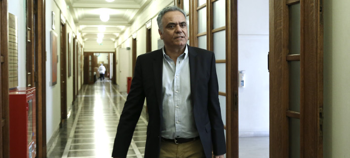 Σφοδρή επίθεση Σκουρλέτη στη ΝΔ για δηλώσεις Χαν: Παίζετε το ρόλο του χρήσιμου ηλίθιου