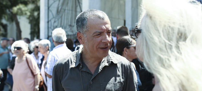 Αιχμηρός Θεοδωράκης: Οταν μιλάμε για ευρωπαϊκές αξίες, οι Συριζαίοι θυμούνται τον σταλινικό τους εαυτό