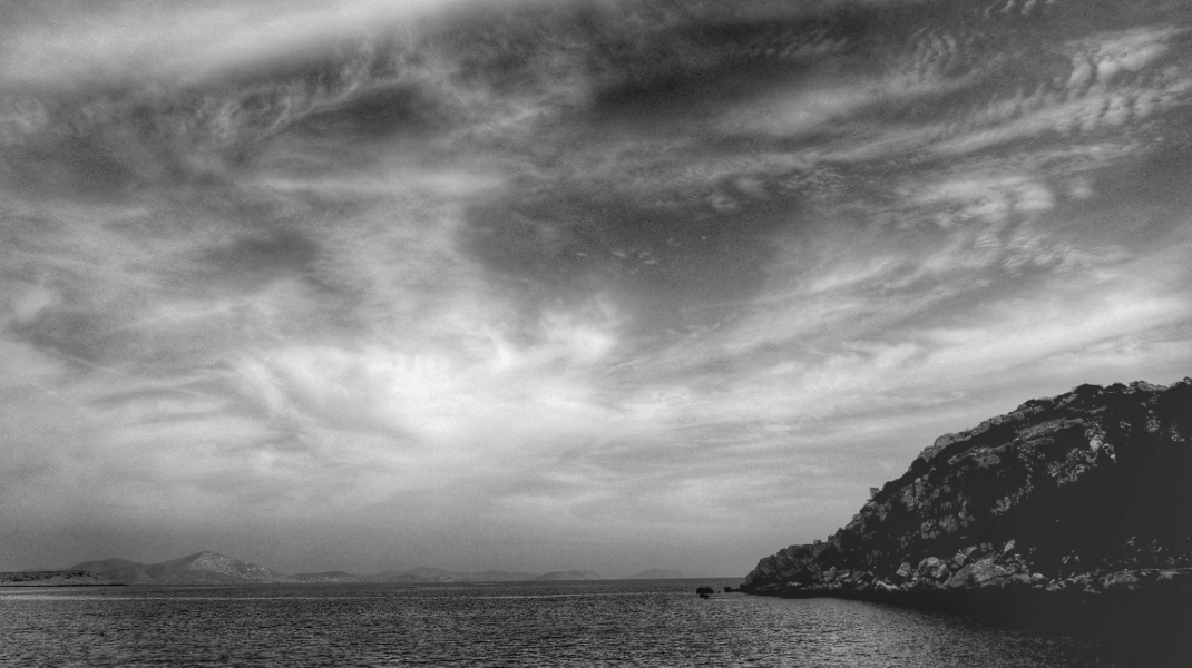 Οταν έρχονται τα σύννεφα, πριν την καταιγίδα -Φωτογραφία: EUROKINISSI/ΓΙΩΡΓΟΣ ΚΟΝΤΑΡΙΝΗΣ