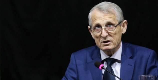 «Θα επανεκλεγώ την 1η Οκτώβρη, εκτός αν μου το απαγορεύσει ο Κοντονής»