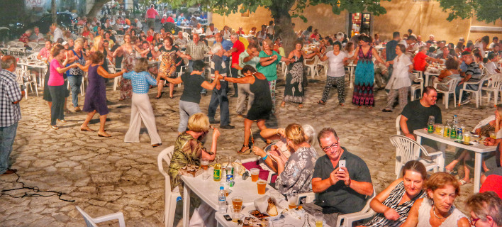 Αποτέλεσμα εικόνας για πανηγυρι στην ηπειρο