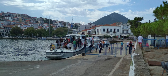 36 μετανάστες εντοπίστηκαν στην Σαπιέντζα /Φωτογραφία intime news