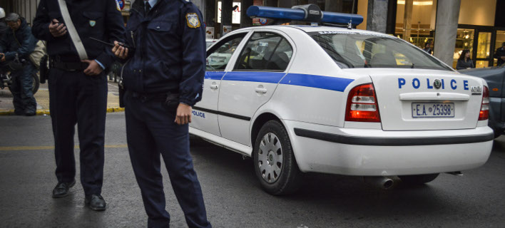 Αποτέλεσμα εικόνας για Πυροβόλησε το θετό του παιδί