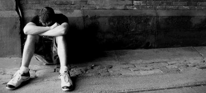 Σοκαριστική έρευνα με επικεφαλής Ελληνα γιατρό: Η κρίση συνδέεται με τις αυτοκτονίες στην Ευρωζώνη