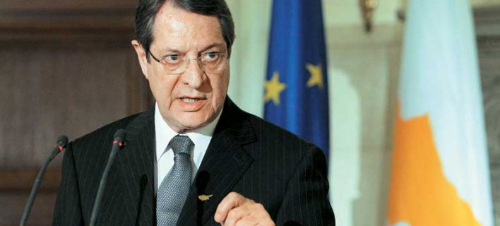 Αναστασιάδης: Να κόψουμε τον ομφάλιο λώρο με τις μητέρες πατρίδες