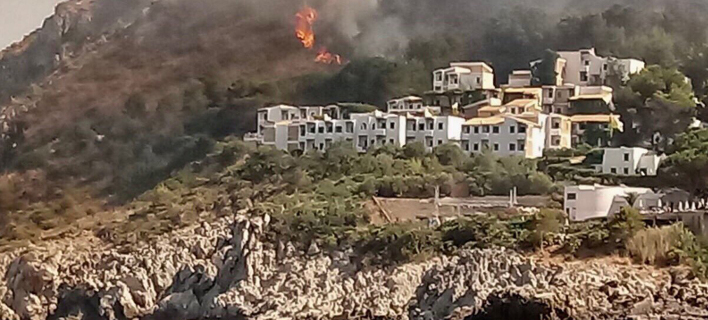 Τρεις νεκροί από τις πυρκαγιές στην Ιταλία -1.090 επεμβάσεις της πυροσβεστικής σε μία μέρα
