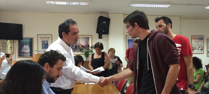 H «AΠΟΣΤΟΛΗ» διέθεσε προπληρωμένες κάρτες σε παιδιά πολύτεκνων οικογενειών για αγορά σχολικών ειδών