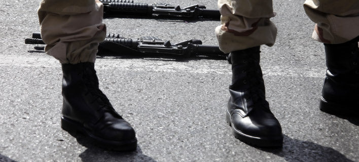 Σύγχυση με τη στράτευση στα 18 -Οι διευκρινίσεις Τζανακόπουλου