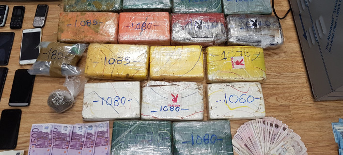 Γνωστός Τρικαλινός επιχειρηματίας στα χέρια της αστυνομίας- Κατασχέθηκαν περισσότερα από 10 κιλά κοκαΐνης [εικόνες]