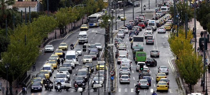 Αρχίζουν οι έλεγχοι για τα ανασφάλιστα οχήματα/ Φωτογραφία: Eurokinissi