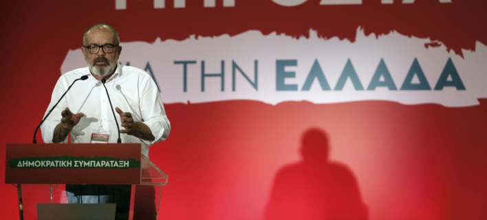 Ο Κώστας Μπαργιώτας επιτέθηκε στην κυβέρνηση (Φωτογραφία: EUROKINISSI/ΓΙΩΡΓΟΣ ΚΟΝΤΑΡΙΝΗΣ)