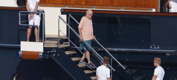 Στη Σκιάθο ένας από τους πιο πλούσιους επιχειρηματίες του κόσμου -Με το πλωτό παλάτι του [εικόνες]