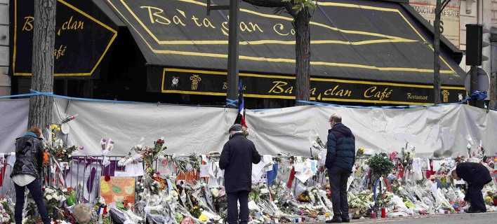 Ενα χρόνο μετά το τρομοκρατικό χτύπημα στο Παρίσι: «Πρέπει να θυμόμαστε» δηλώνει ο Ολαντ