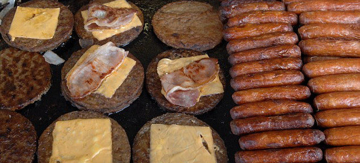 Κίνδυνος για την υγεία τα επεξεργασμένα κρέατα -Είναι τόσο βλαβερά όσο και το κάπνισμα