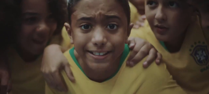 ÎœÎ¿Ï…Î½Ï„Î¹Î¬Î» 2018: Î— Ï…Ï€Î­ÏÎ¿Ï‡Î· Î´Î¹Î±Ï†Î®Î¼Î¹ÏƒÎ· Ï„Î·Ï‚ Î’ÏÎ±Î¶Î¹Î»Î¯Î±Ï‚ ÎµÎ¼Ï€Î½Î­ÎµÎ¹ -Â«Î“ÎµÎ½Î½Î®Î¸Î·ÎºÎµ Ï„Î¿ Ï€Î¿Î´ÏŒÏƒÏ†Î±Î¹ÏÎ¿ Î¼Î±Ï‚ ÏƒÎµ Ï‡Ï‰ÏÎ¬Ï†Î¹Î± ÎºÎ±Î¹ Î´ÏÏŒÎ¼Î¿Ï…Ï‚Â» [Î²Î¯Î½Ï„ÎµÎ¿]