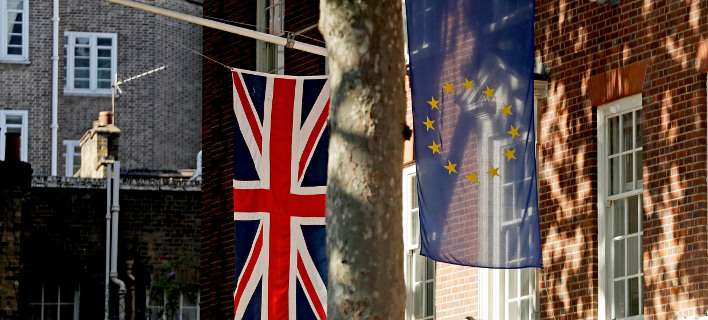 Brexit: ΕΕ και Μ. Βρετανία επιταχύνουν τις διαπραγματεύσεις