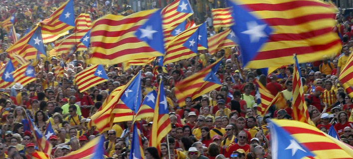 Στις κάλπες οι Καταλανοί: Ψηφίζουν για την ανεξαρτησία τους