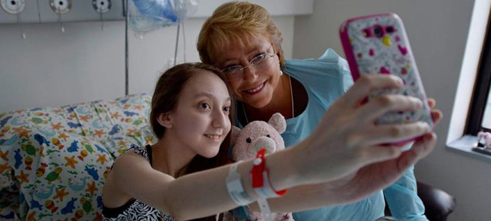 Η 14χρονη που συγκλονίζει και διχάζει τον πλανήτη: Παρακαλάει να της κάνουν ευθανασία [εικόνες]