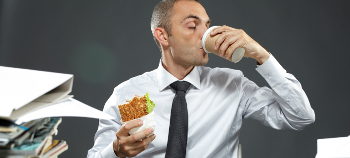 Ετσι καταστρέφετε τη σιλουέτα σας: Τα 8 χειρότερα διατροφικά λάθη [εικόνες]